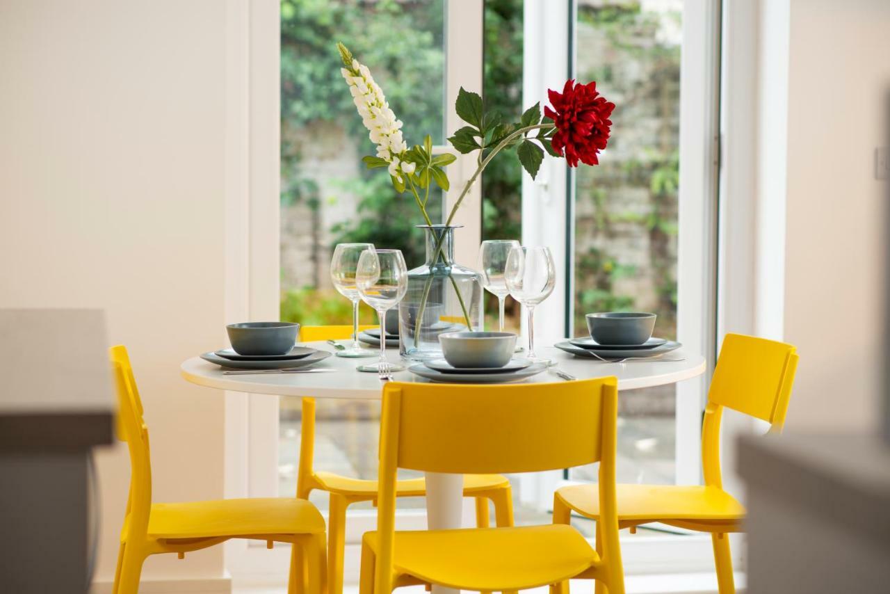 Flat B - Ground Floor, 2 Bedroom, 2 Bathroom With Garden In Southsea, Appartement Portsmouth